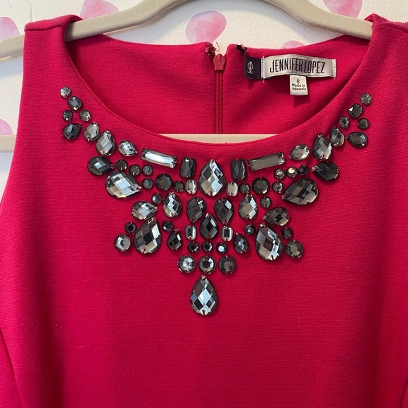 Women's Jennifer Lopez Embellished Ponte Sheath Dress Size 6in Electric Magenta - Picture 3 of 5